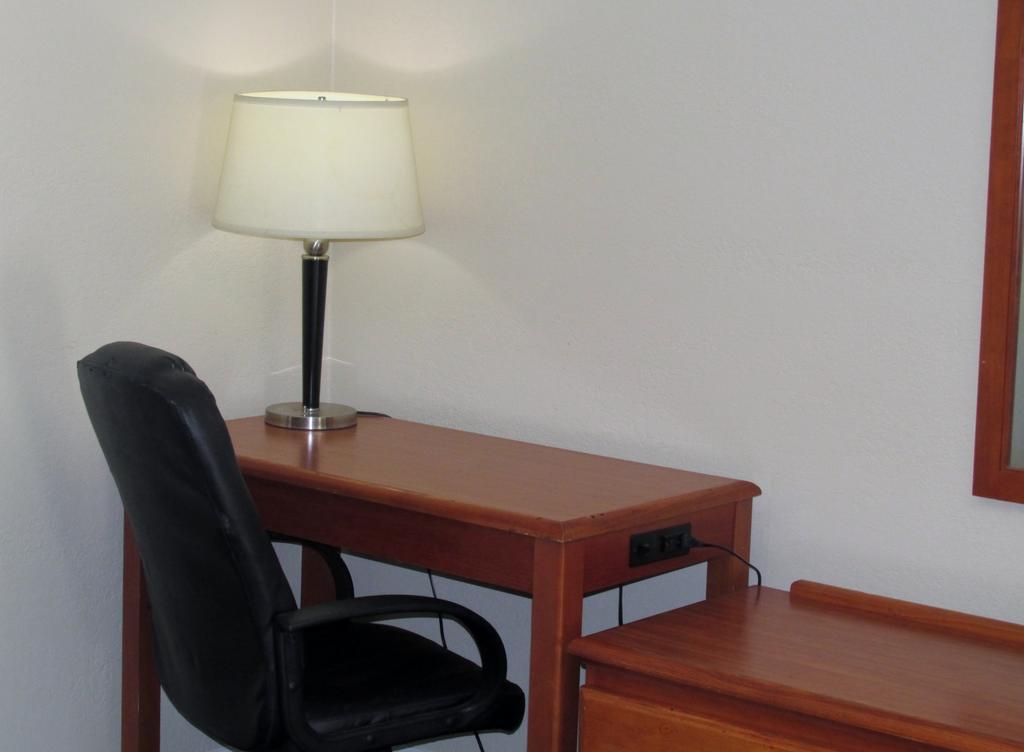 Country Inn Motel Oakdale ภายนอก รูปภาพ
