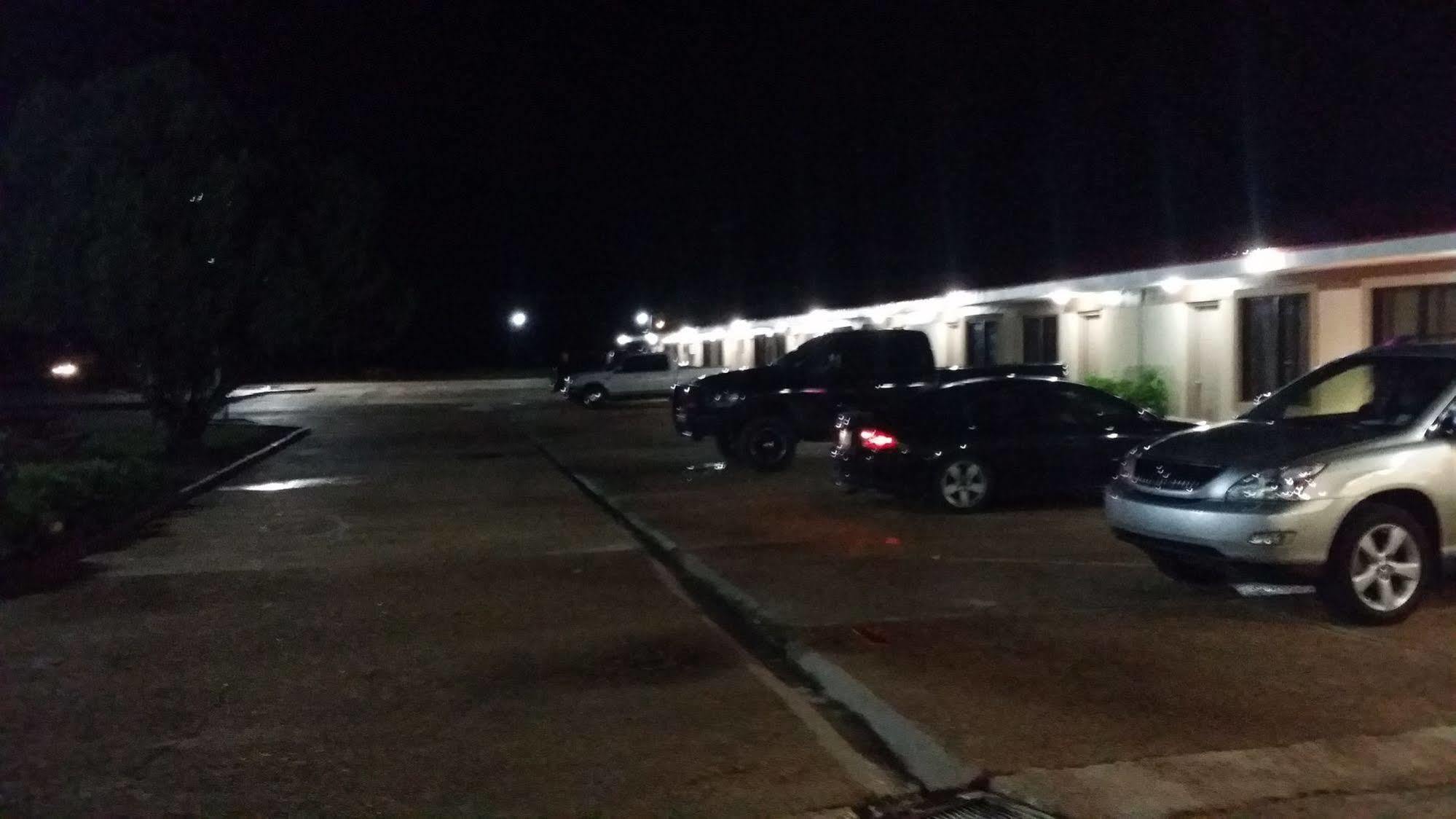 Country Inn Motel Oakdale ภายนอก รูปภาพ
