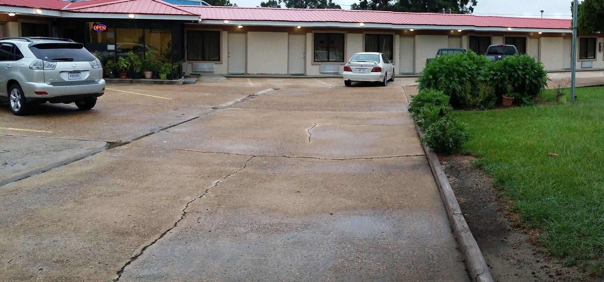 Country Inn Motel Oakdale ภายนอก รูปภาพ